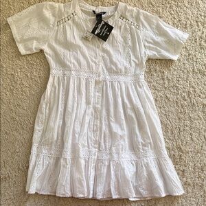 White Eyelet Button-Front Lace Trim Dress size Small